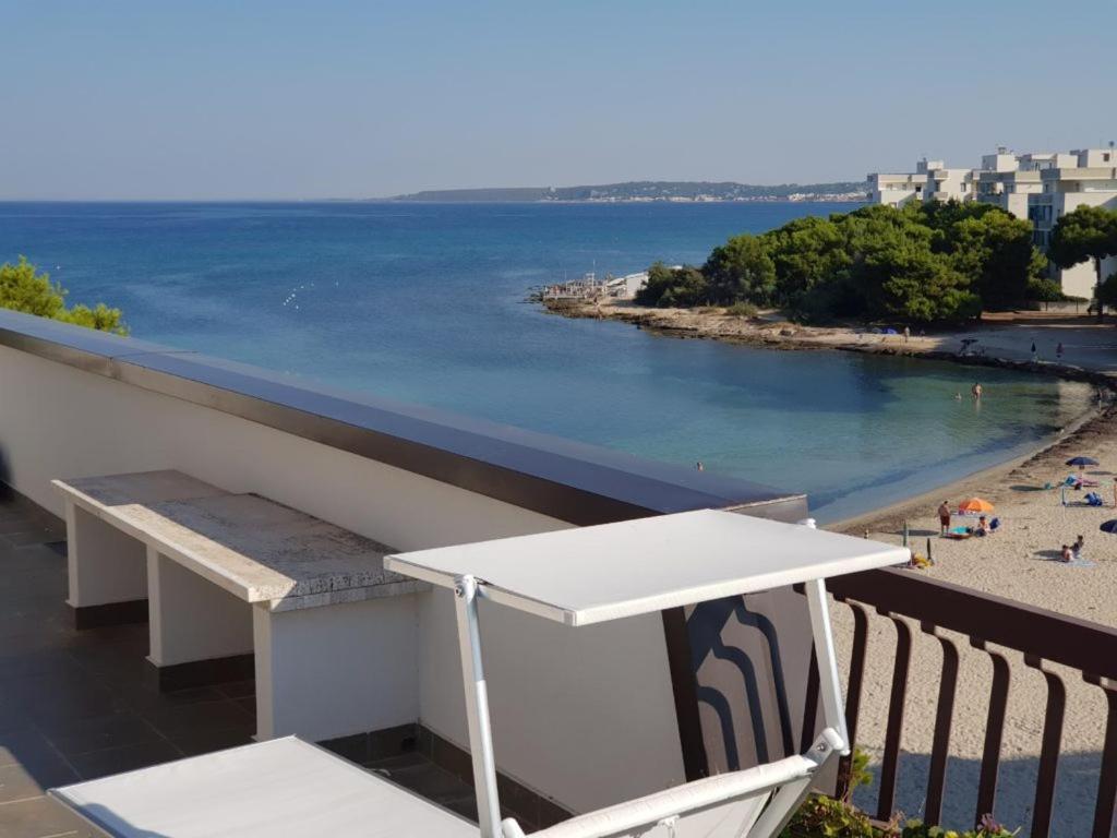 Suite Con Terrazzo Sul Mare E Discesa In Spiaggia A 加利波利 外观 照片