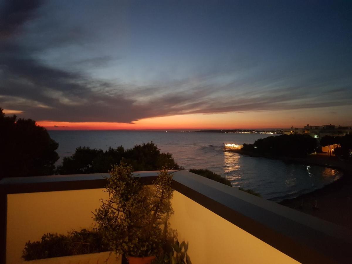 Suite Con Terrazzo Sul Mare E Discesa In Spiaggia A 加利波利 外观 照片