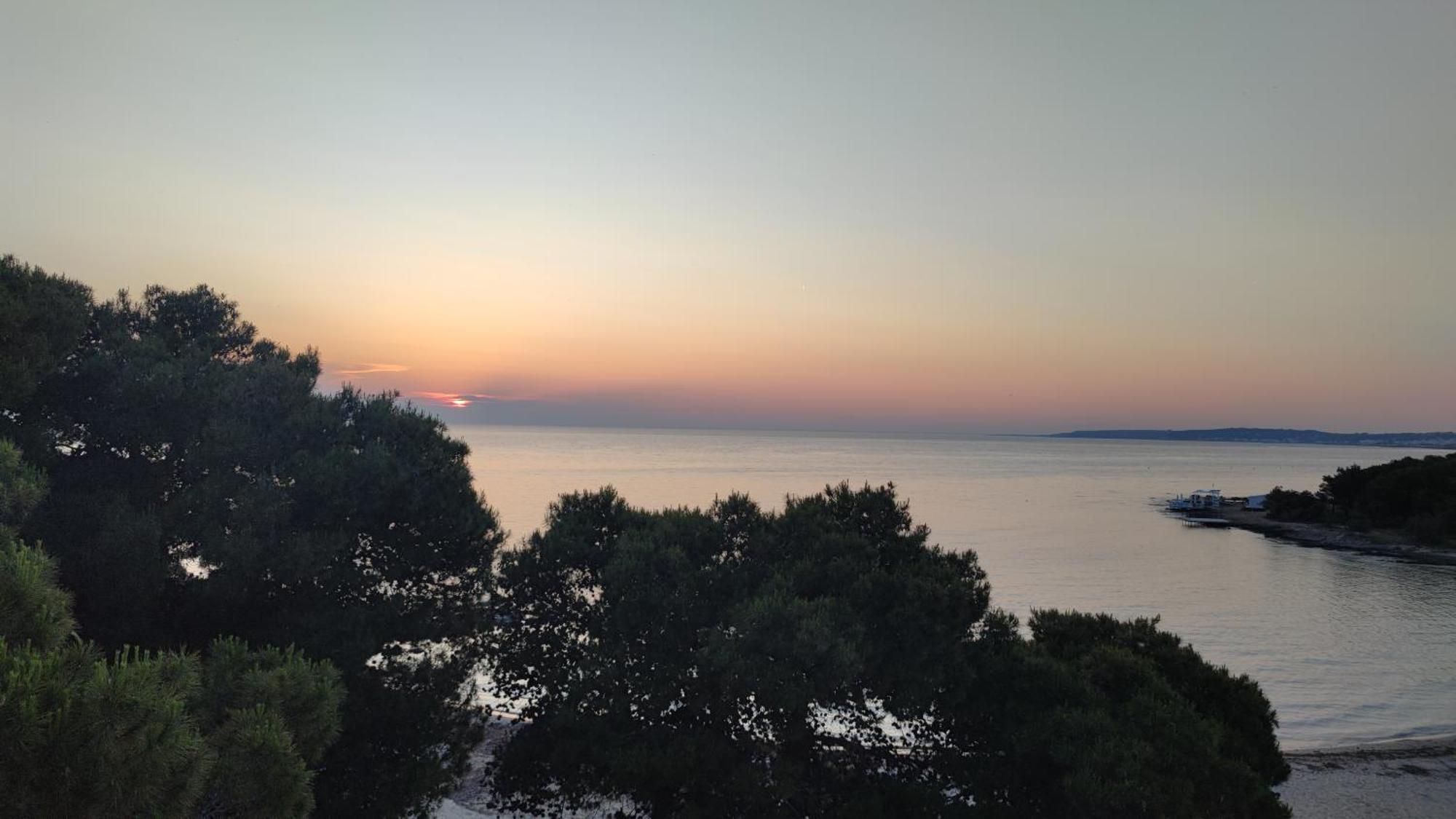 Suite Con Terrazzo Sul Mare E Discesa In Spiaggia A 加利波利 外观 照片