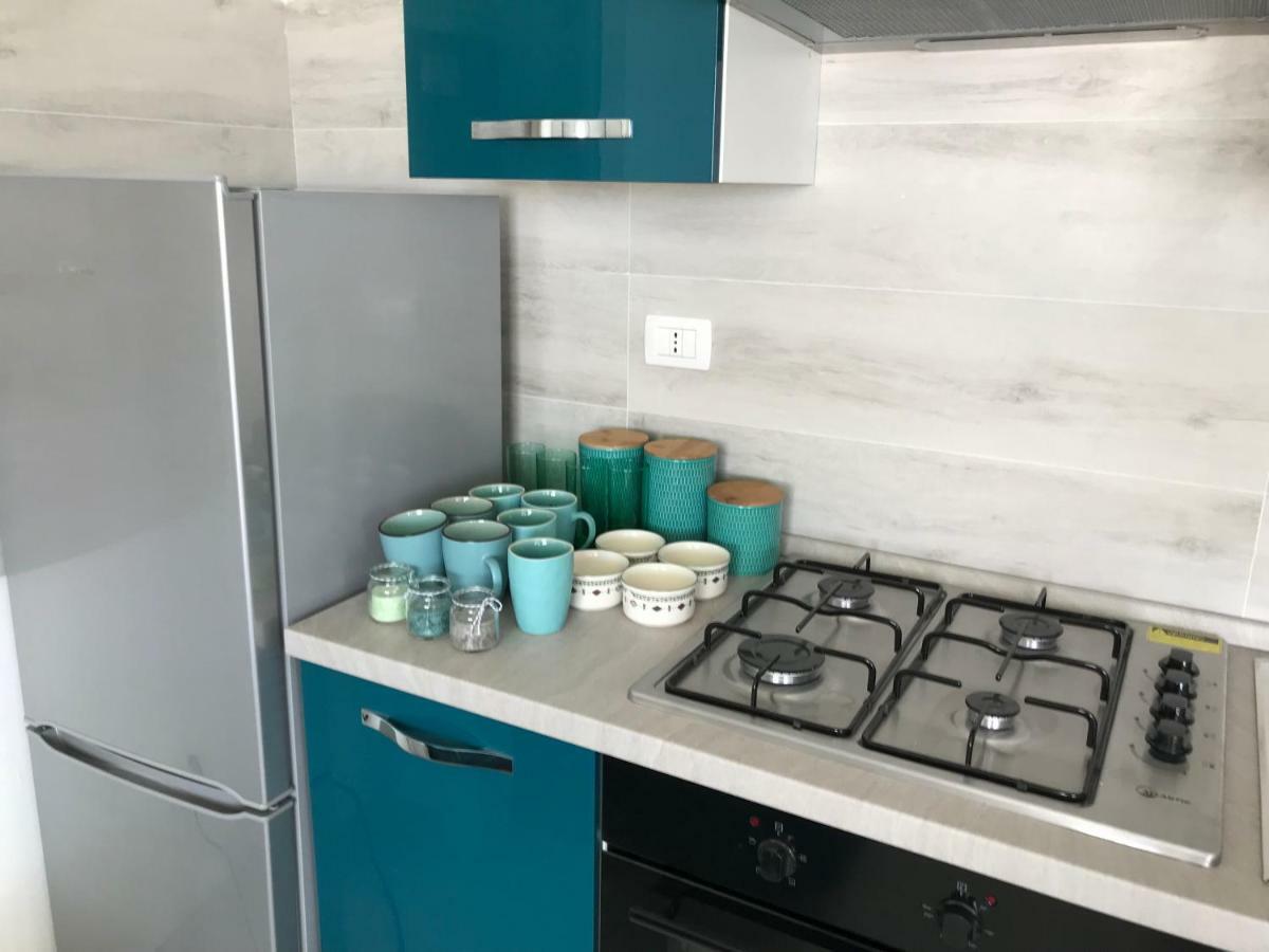 Suite Con Terrazzo Sul Mare E Discesa In Spiaggia A 加利波利 外观 照片