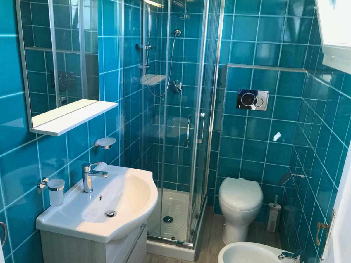 Suite Con Terrazzo Sul Mare E Discesa In Spiaggia A 加利波利 外观 照片